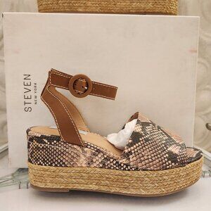 Steven By Steve Madden "Kini" Natural Multi Wedge sandals. NIB. Size 9